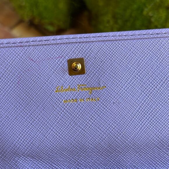 SALVATORE FERRAGAMO Gancini Purple Hammered Leather Wallet - Picture 6 of 10